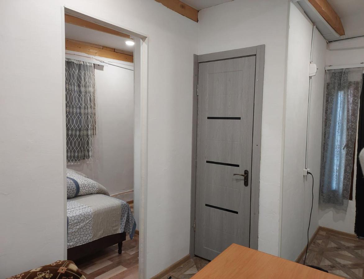 Sam'S Place, Tours With Sam Villa Ереван Екстериор снимка